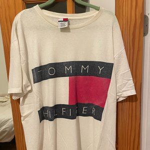 Tommy Hilfiger Vintage Logo T Shirt